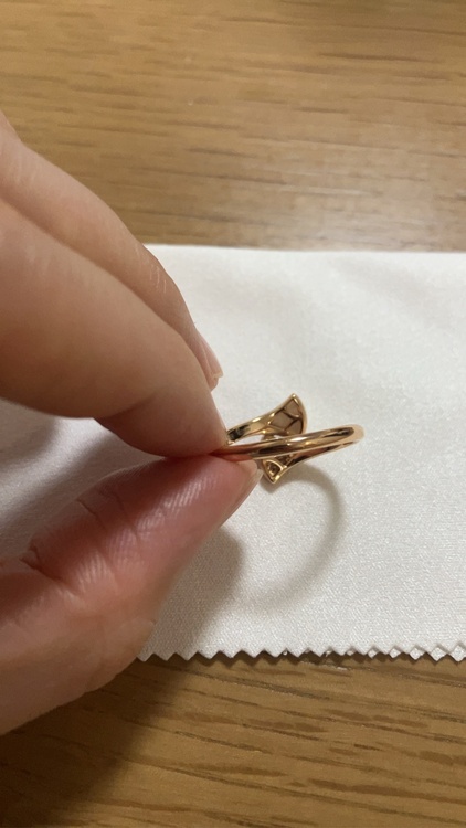 ブルガリ　ディーヴァドリームリング　MOP（金・貴金属）の商品画像 - 査定依頼日：2026年4月6日 - 最高査定価格：280,000円