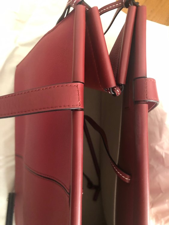 (ロエベ)LOEWE トートバッグ（ブランドバッグ）の商品画像 - 査定依頼日：2023年8月19日 - 最高査定価格：95,000円