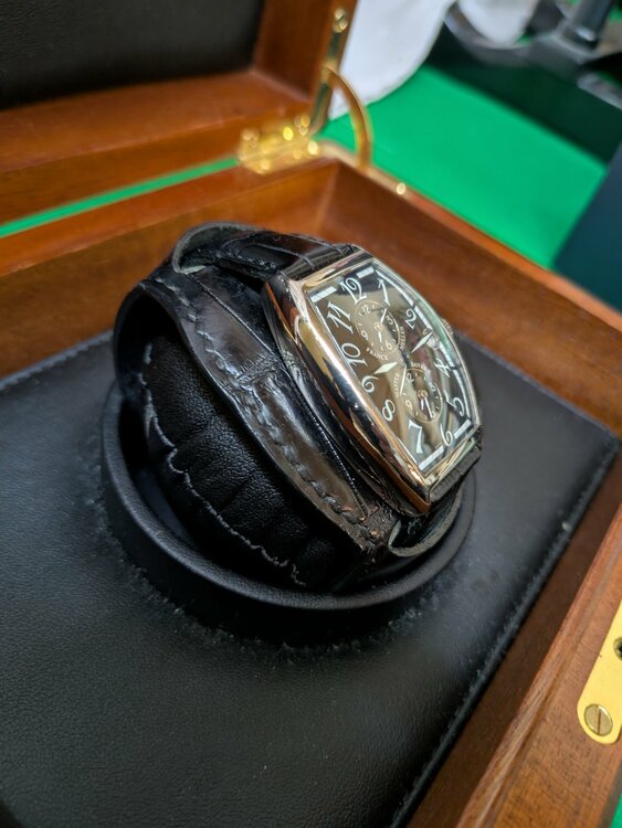 フランクミュラー その他 5850 Master bankfr 18k og no467（高級時計）の商品画像 - 査定依頼日：2026年3月4日 - 最高査定価格：1,280,000円