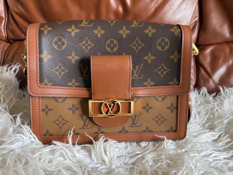 ドーフィーヌ（ブランドバッグ）の商品画像 - 査定依頼日：2025年9月9日 - 最高査定価格：200,000円