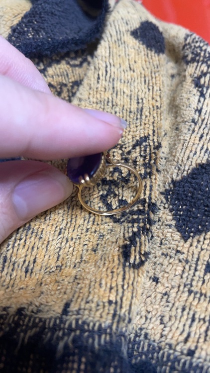 アメジストリング（宝石）の商品画像 - 査定依頼日：2025年6月15日 - 最高査定価格：20,000円