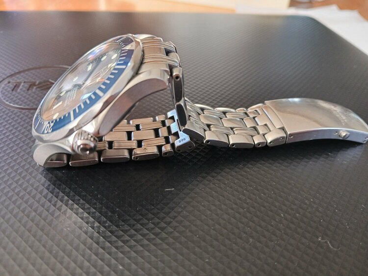 シーマスタープロフェッショナル（高級時計）の商品画像 - 査定依頼日：2026年1月18日 - 最高査定価格：300,000円