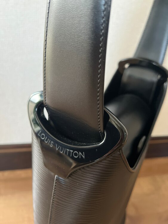 ルイヴィトン エピ （ブランドバッグ）の商品画像 - 査定依頼日：2025年2月28日 - 最高査定価格：50,000円