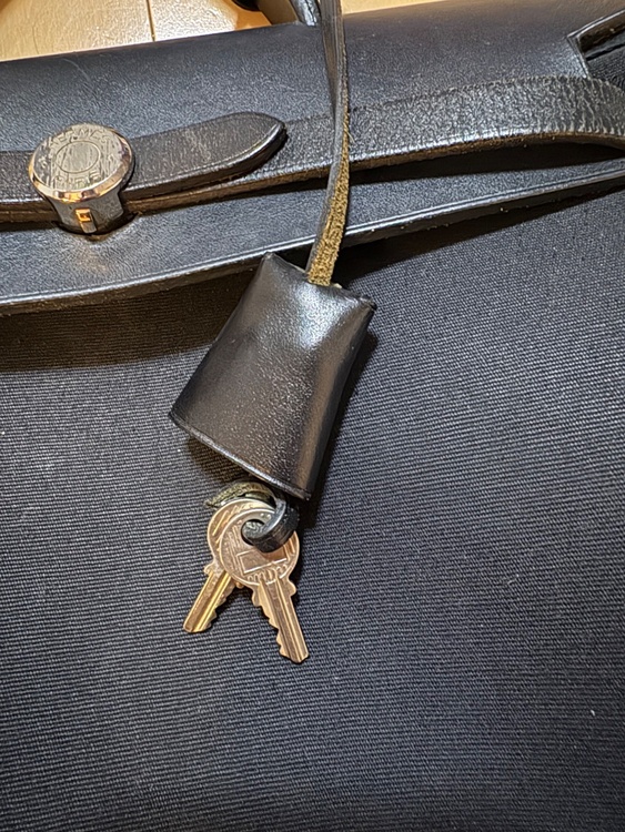 エルメス エールバッグ （ブランドバッグ）の商品画像 - 査定依頼日：2025年12月23日 - 最高査定価格：120,000円