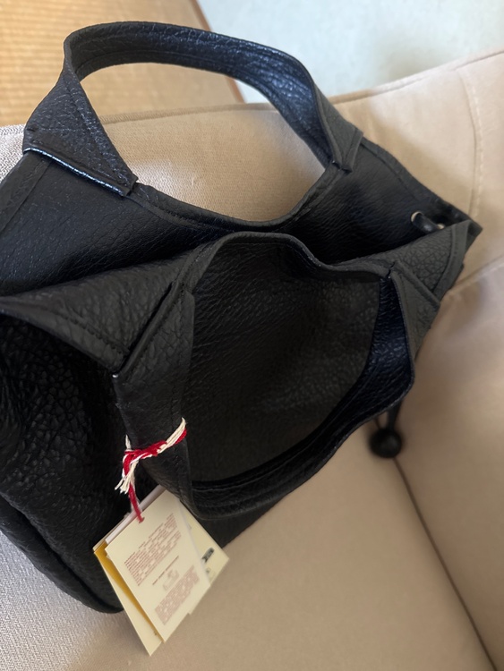 MARNI /Trunkaroo ソフトスモールトートバッグ /SBMP0272U0P803300N99（ブランドバッグ）の商品画像 - 査定依頼日：2026年7月9日 - 最高査定価格：4,000円