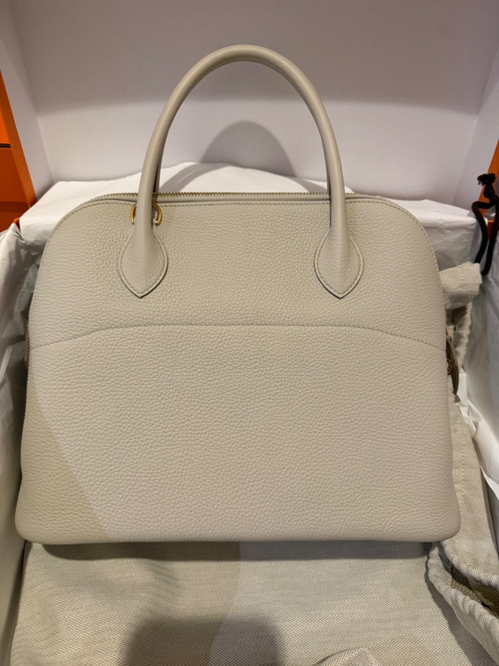 ボリード31、クレ、ゴールド金具（ブランドバッグ）の商品画像 - 査定依頼日：2026年1月19日 - 最高査定価格：700,000円