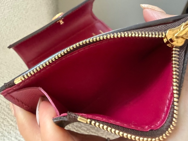 ポルトフォイユゾエ（ブランド財布・小物）の商品画像 - 査定依頼日：2025年6月20日 - 最高査定価格：20,000円