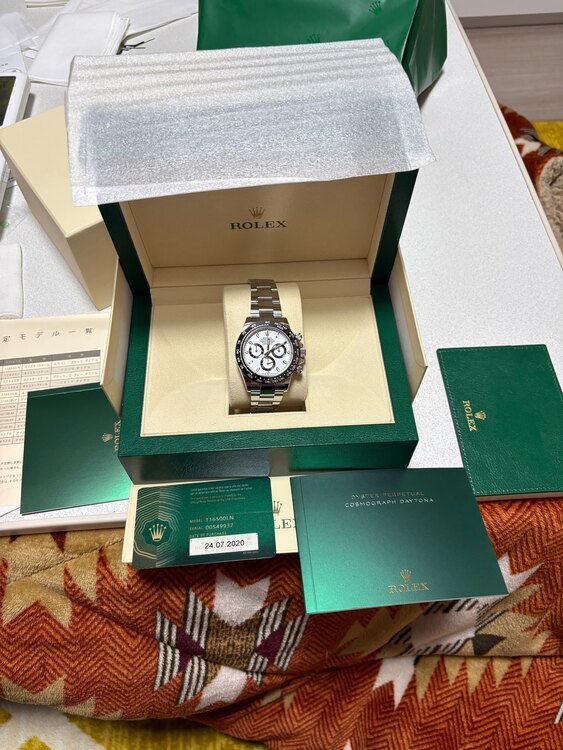 ロレックス デイトナ 116500LNホワイトもじば（高級時計）の商品画像 - 査定依頼日：2025年5月21日 - 最高査定価格：4,550,000円