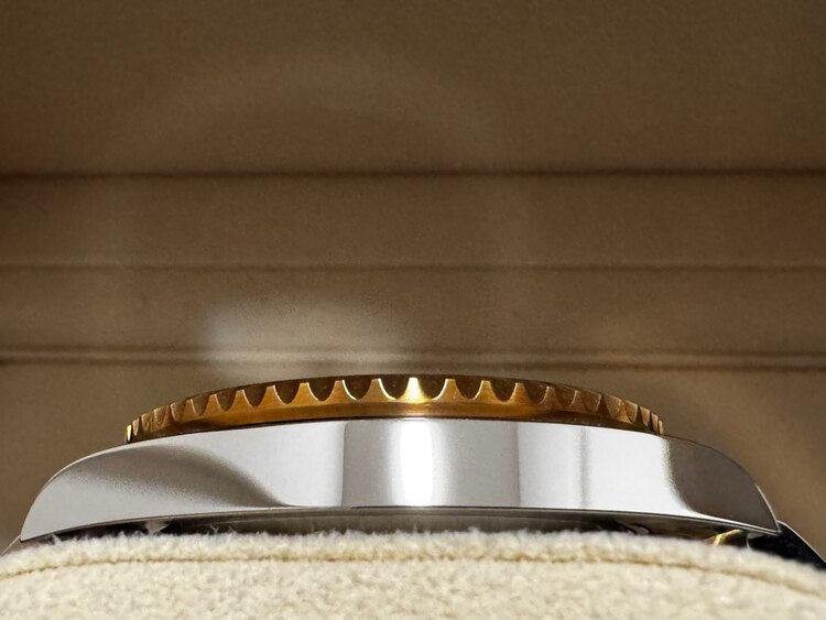 ロレックス サブマリーナーデイト 126613LN（高級時計）の商品画像 - 査定依頼日：2025年1月22日 - 最高査定価格：2,400,000円