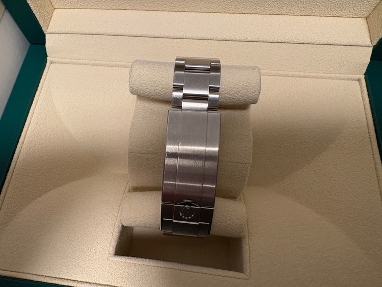 ロレックス サブマリーナ（高級時計）の商品画像 - 査定依頼日：2025年11月6日 - 最高査定価格：1,800,000円