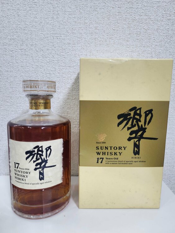 ウイスキー サントリー響（お酒）の商品画像 - 査定依頼日：2026年8月30日 - 最高査定価格：46,000円