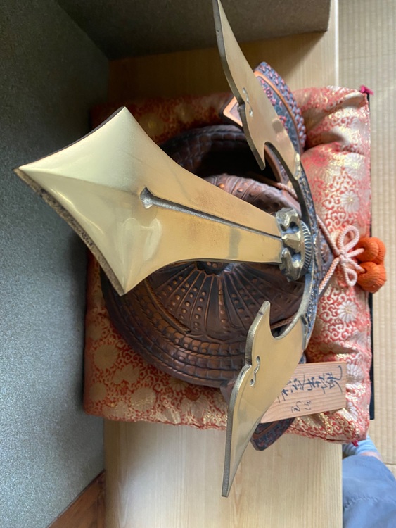 兜（美術品・骨董品）の商品画像 - 査定依頼日：2025年9月21日 - 最高査定価格：2,000円