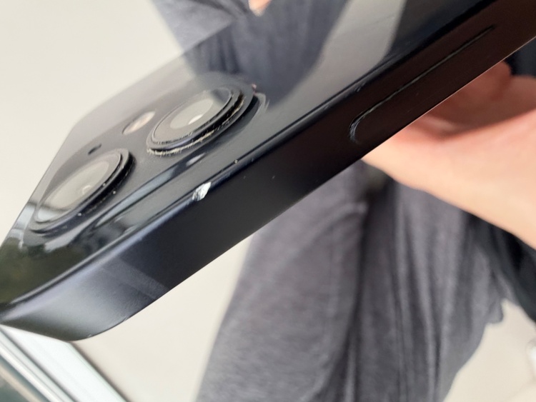 iPhone12  ブラック128G（スマホ）の商品画像 - 査定依頼日：2026年5月18日 - 最高査定価格：24,000円