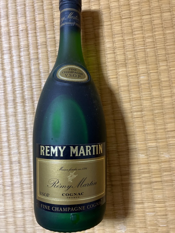 remy martin（お酒）の商品画像 - 査定依頼日：2026年4月22日 - 最高査定価格：2,100円