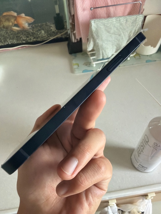 iPhone iPhone 12 128GB SIMフリー（スマホ）の商品画像 - 査定依頼日：2026年7月27日 - 最高査定価格：22,500円