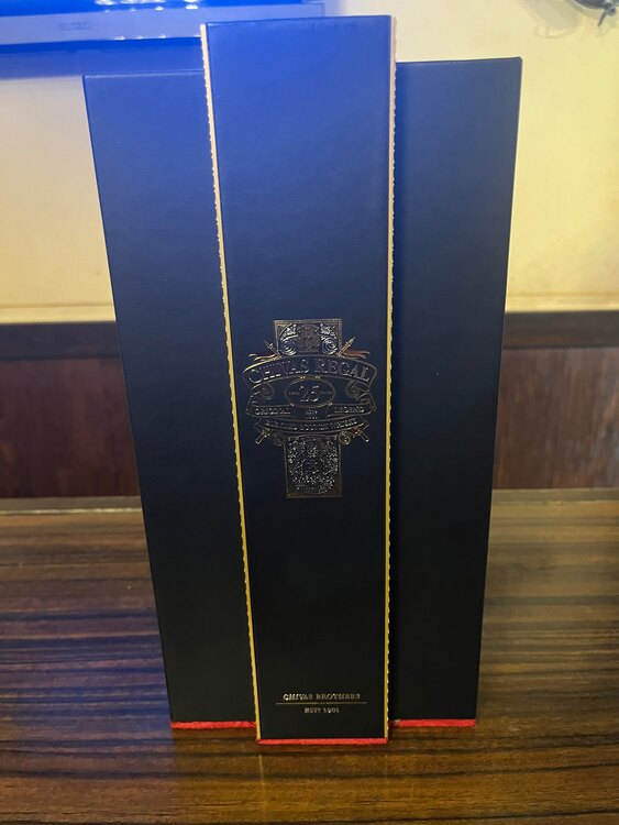 25年（お酒）の商品画像 - 査定依頼日：2025年4月12日 - 最高査定価格：11,000円