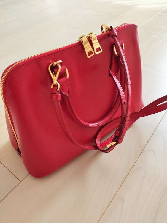 プラダ  （ブランドバッグ）の商品画像 - 査定依頼日：2025年3月27日 - 最高査定価格：90,000円