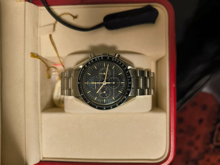 オメガ スピードマスター 3576.50（高級時計）の商品画像 - 査定依頼日：2025年12月22日 - 最高査定価格：800,000円