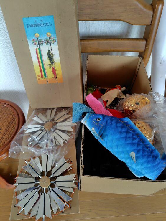 五月人形と雛人形（美術品・骨董品）の商品画像 - 査定依頼日：2025年9月15日 - 最高査定価格：2,000円