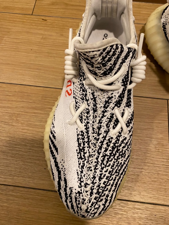 イージーブースト350v2ゼブラ（古着・ファッション）の商品画像 - 査定依頼日：2025年8月5日 - 最高査定価格：100,000円