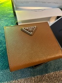 サファアーノ　二つ折り財布（ブランド財布・小物）の商品画像 - 査定依頼日：2025年12月10日 - 最高査定価格：20,000円