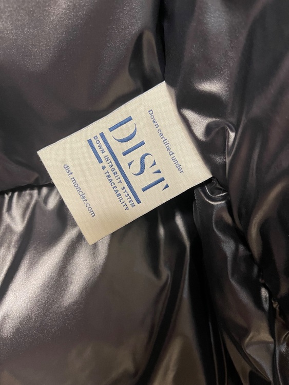 H20911856900 C0300 C-ZIND-22-90703 MONTC（古着・ファッション）の商品画像 - 査定依頼日：2025年11月13日 - 最高査定価格：52,000円