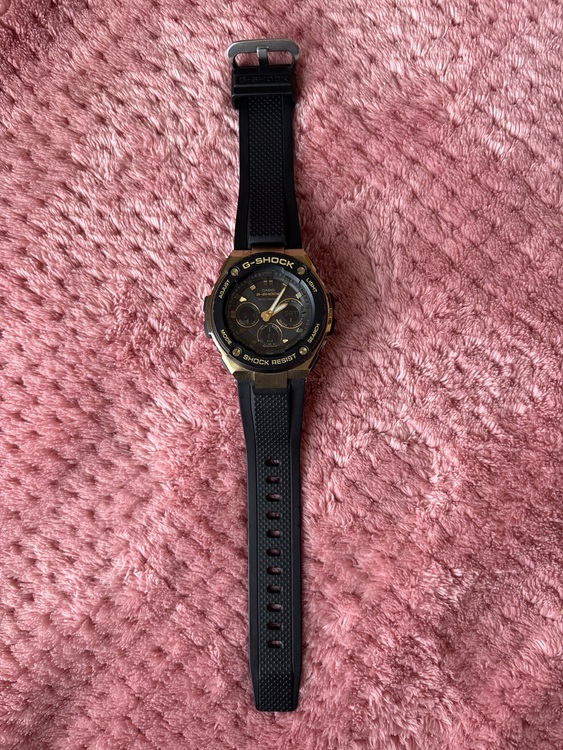 G-SHOCK その他 GST-W300GS（高級時計）の商品画像 - 査定依頼日：2025年10月13日 - 最高査定価格：6,000円