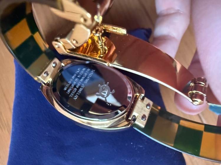 トータスジュエリー 腕時計（高級時計）の商品画像 - 査定依頼日：2026年4月4日 - 最高査定価格：1,000円