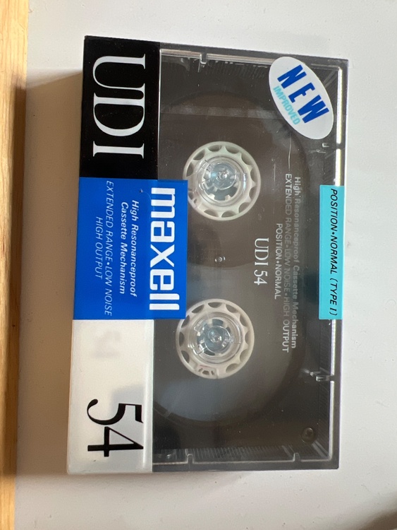 カセットテープ（CD・DVD）の商品画像 - 査定依頼日：2026年4月3日 - 最高査定価格：1,000円