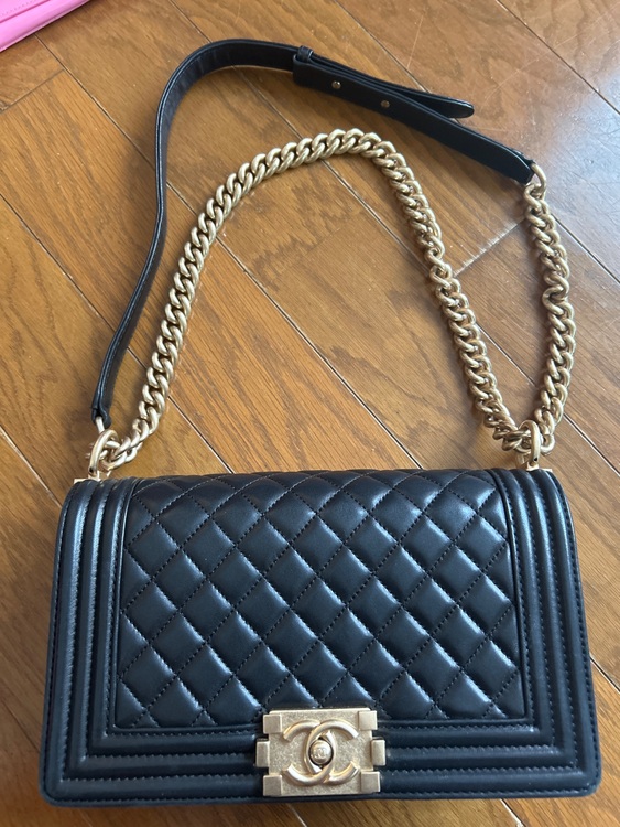シャネル ボーイシャネル （ブランドバッグ）の商品画像 - 査定依頼日：2025年9月18日 - 最高査定価格：400,000円