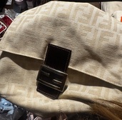 フェンディ  （ブランドバッグ）の商品画像 - 査定依頼日：2025年7月18日 - 最高査定価格：40,000円