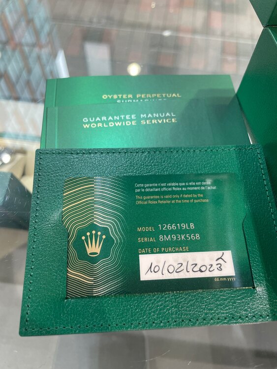 ロレックス サブマリーナー 126619LB（高級時計）の商品画像 - 査定依頼日：2025年4月6日 - 最高査定価格：4,500,000円