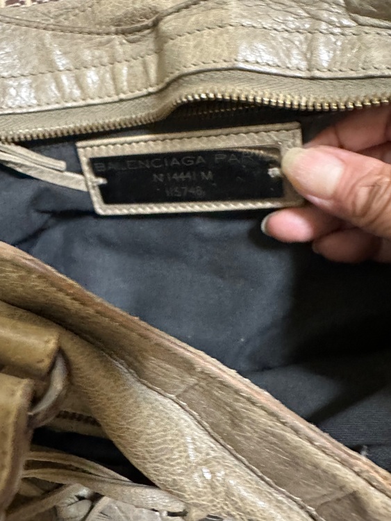 バレンシアガ　ザシティ（ブランドバッグ）の商品画像 - 査定依頼日：2025年7月26日 - 最高査定価格：80,000円