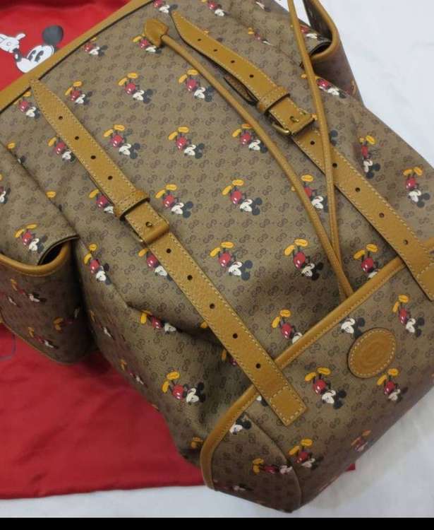 美品GUCCIディズニーコラボのミッキーのリュック（ブランドバッグ）の商品画像 - 査定依頼日：2023年8月21日 - 最高査定価格：110,000円