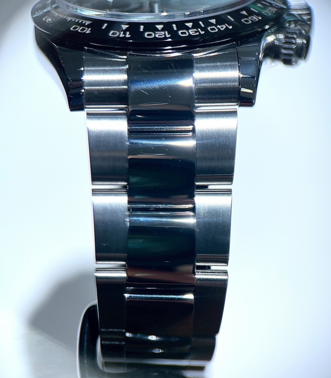 ロレックス デイトナ 116500lm（高級時計）の商品画像 - 査定依頼日：2025年6月27日 - 最高査定価格：3,550,000円