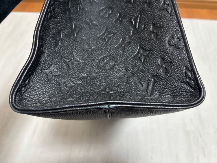 オンザゴー　GM（ブランドバッグ）の商品画像 - 査定依頼日：2025年10月21日 - 最高査定価格：230,000円