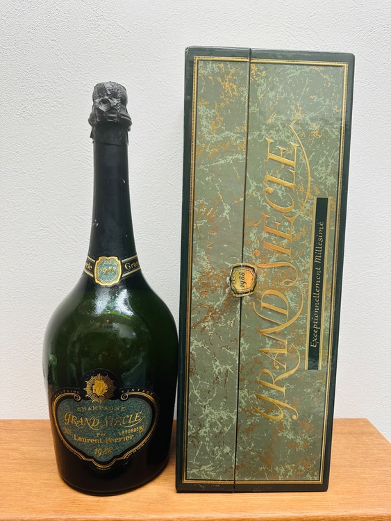 Laurent Perrier Grand Siècle 1988 Magnum（お酒）の商品画像 - 査定依頼日：2025年11月8日 - 最高査定価格：30,000円