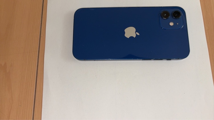 iPhone iPhone 12 64GB Softbank（スマホ）の商品画像 - 査定依頼日：2026年9月24日 - 最高査定価格：16,000円