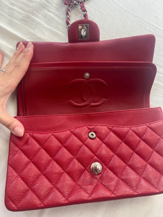 マトラッセ25cm ダブルフラップバッグ（ブランドバッグ）の商品画像 - 査定依頼日：2025年9月15日 - 最高査定価格：700,000円