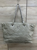 CHANEL オンザロード（ブランドバッグ）の商品画像 - 査定依頼日：2026年3月30日 - 最高査定価格：170,000円