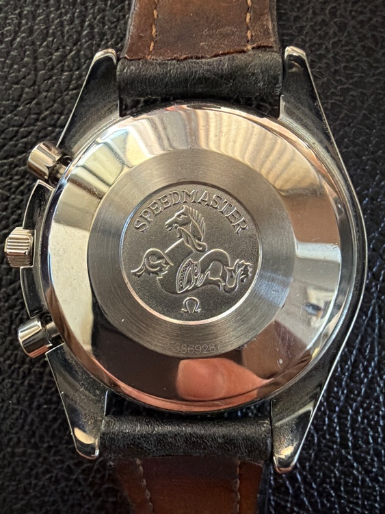 オメガ スピードマスター 3513.8（高級時計）の商品画像 - 査定依頼日：2026年2月18日 - 最高査定価格：300,000円