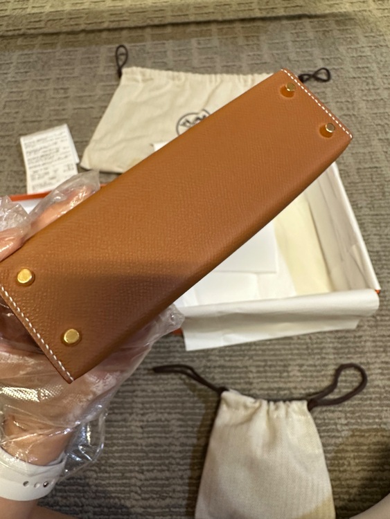 Hermès Gold Epsom Mini Kelly II 20 GHW_B（ブランドバッグ）の商品画像 - 査定依頼日：2025年8月28日 - 最高査定価格：3,450,000円