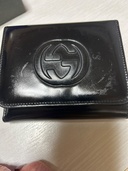 グッチ財布黒エナメル（ブランド財布・小物）の商品画像 - 査定依頼日：2026年9月6日 - 最高査定価格：7,000円