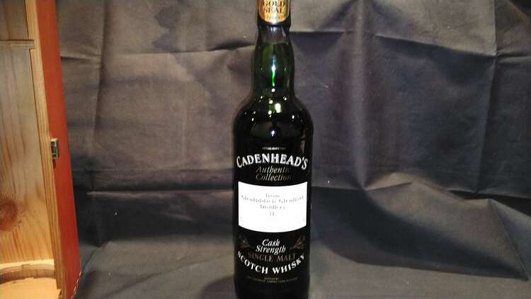 ケイデンヘッド　グレンフェディックーグレンリベット　１９６５年（お酒）の商品画像 - 査定依頼日：2025年2月18日 - 最高査定価格：80,000円