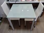 ダイニングテーブル（家具・寝具）の商品画像 - 査定依頼日：2024年11月17日 - 最高査定価格：1,000円