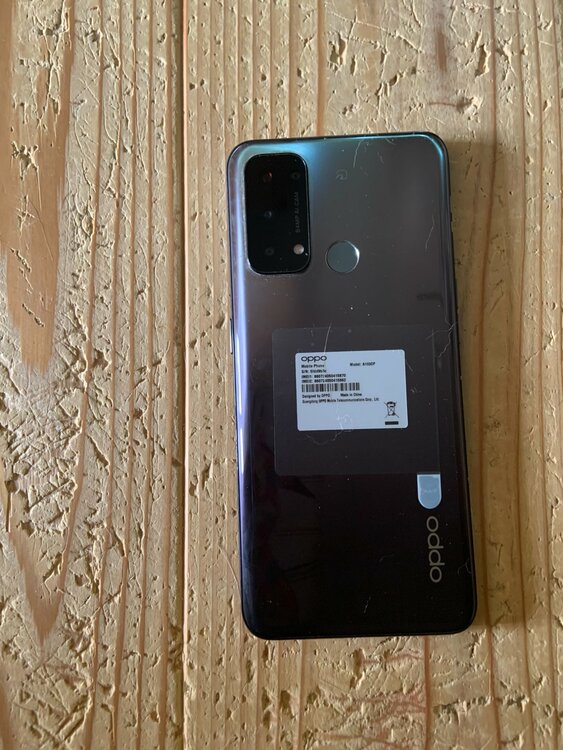 Model:A1030P（スマホ）の商品画像 - 査定依頼日：2026年9月12日 - 最高査定価格：4,500円