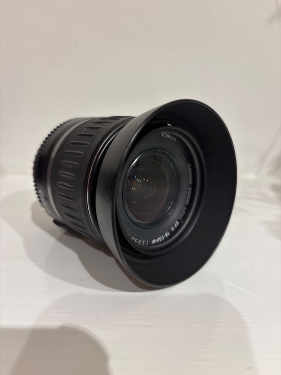 EOS kiss X7（カメラ）の商品画像 - 査定依頼日：2026年4月10日 - 最高査定価格：18,000円