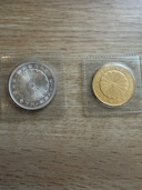 天皇陛下御在位60年記念 10万円金貨・1万円銀貨 各1枚（昭和61年）パック入り（金・貴金属）の商品画像 - 査定依頼日：2026年10月14日 - 最高査定価格：455,000円