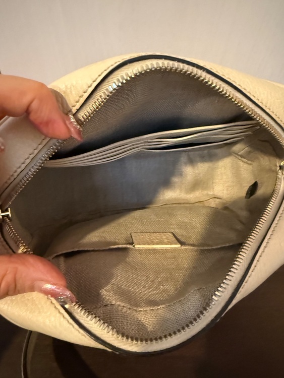 GUCCI GGスプリームキャンバス ショルダーバッグ（アイボリー）（ブランドバッグ）の商品画像 - 査定依頼日：2025年10月7日 - 最高査定価格：75,000円