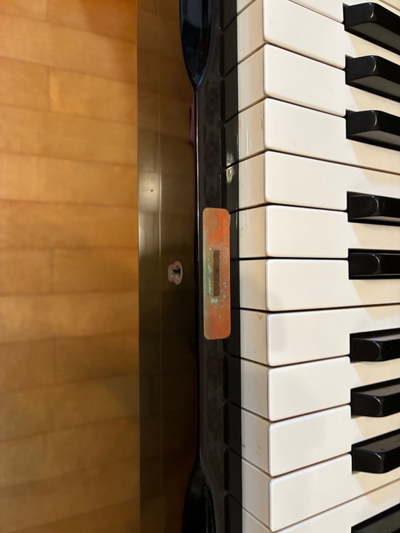 YAMAHA U1 2756105（ピアノ・楽器・PA機材）の商品画像 - 査定依頼日：2026年7月21日 - 最高査定価格：115,000円
